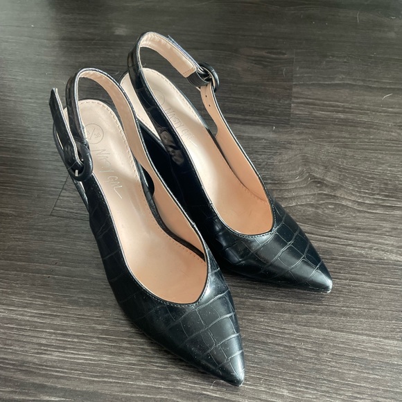 Nasty Gal pointed toe heels - Picture 2 of 6